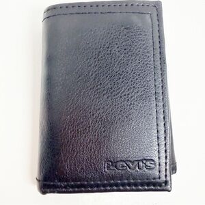 Levi's RFID Trifold Black Leather Wallet w/Zippered Pocket, Bill Slots, ID Slot